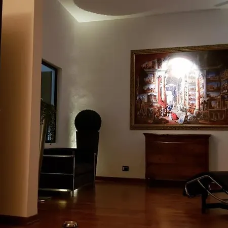 La Casa Con Piscina Riscaldata Interna Anna Luxury Garden