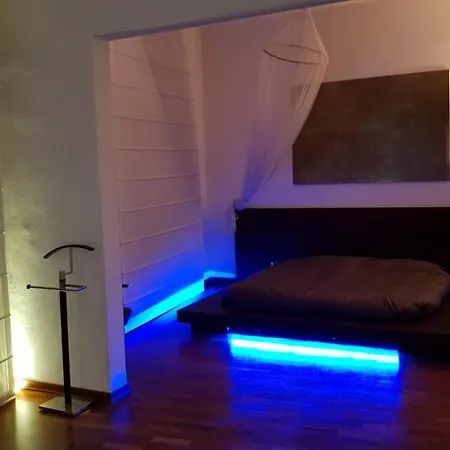 La Casa Con Piscina Riscaldata Interna Anna Luxury Garden Pisa