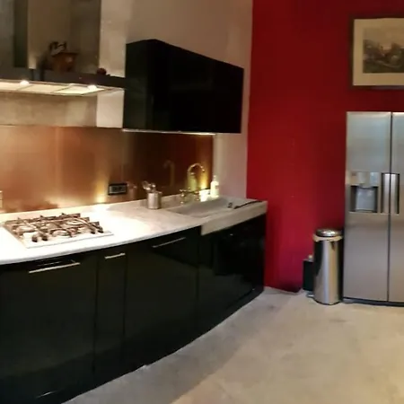 Appartamento La Casa Con Piscina Riscaldata Interna Anna Luxury Garden *